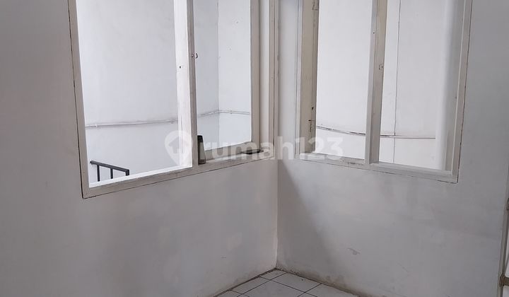 Rumah Murah Minimal 2 Tahun Di Taman Palem Lestari 2