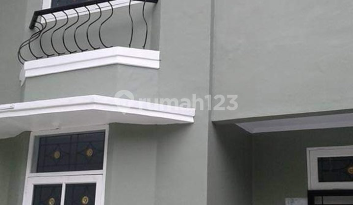 Rumah 2 Lantai Minimal 2 Tahun Siap Huni Di Taman Palem Lestari 1