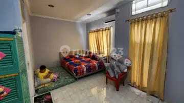 Rumah Murah 2 Lantai Kamar Banyak Siap Huni Bebas Banjir di Taman Palem Lestari 2