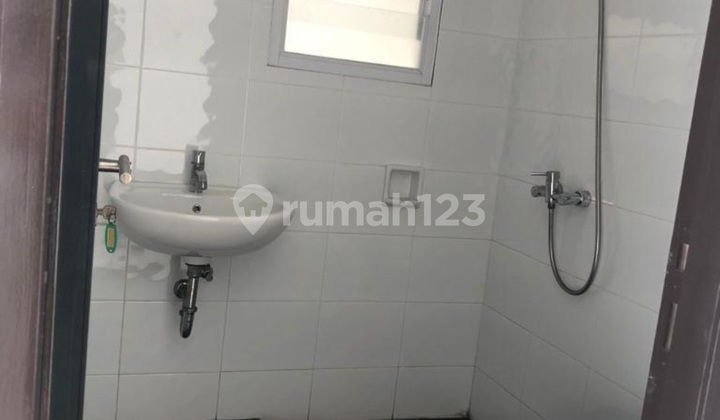 Rumah Murah Masih Nego 2 Lantai Siap Huni Bebas Banjir di Citra 6 2