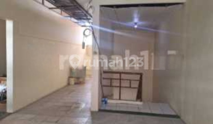 Ruko Murah 3 Lantai Lokasi Strategis Cocok Buat Usaha Siap Pakai Bebas Banjir di Ruko 1000 Taman Palem Lestari