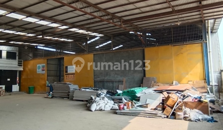 Good and Cheap Warehouse Still Negotiable SHM Certificate 40" Access in Dpr Cipondoh Tangerang Plot