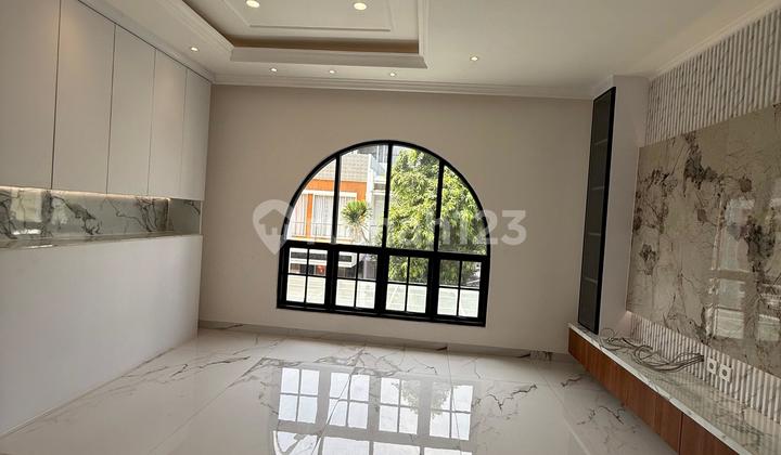 Murah Rumah 3.5 Lantai Brand New Siap Huni Bebas Banjir di Golf Lake Residence Cengkareng 2
