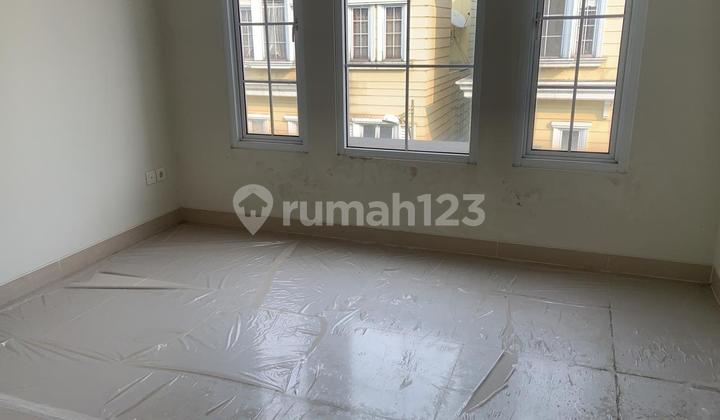 Murah Masih Nego Rumah 2 Lantai Siap Huni Bebas Banjir di Gading Serpong Tamgerang