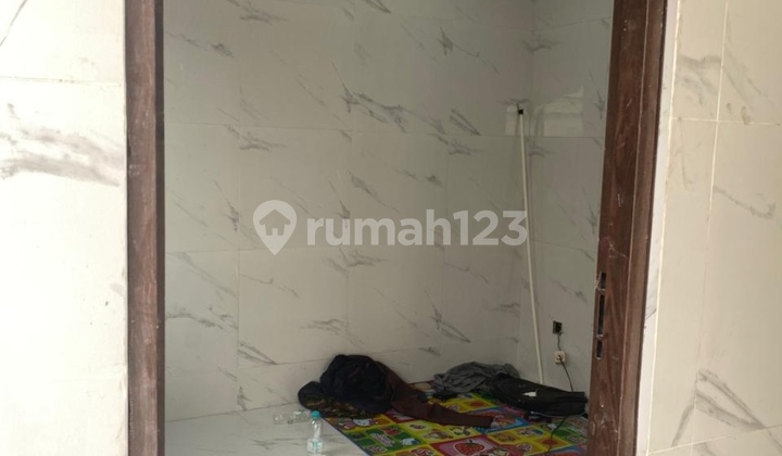 Cheap House with 8 Rooms, Equipped with AC, Ready to Occupy, Flood-Free in Citra 5 Cheap House with 8 Rooms, Equipped with AC, Ready to Occupy, Flood-Free in Citra 5