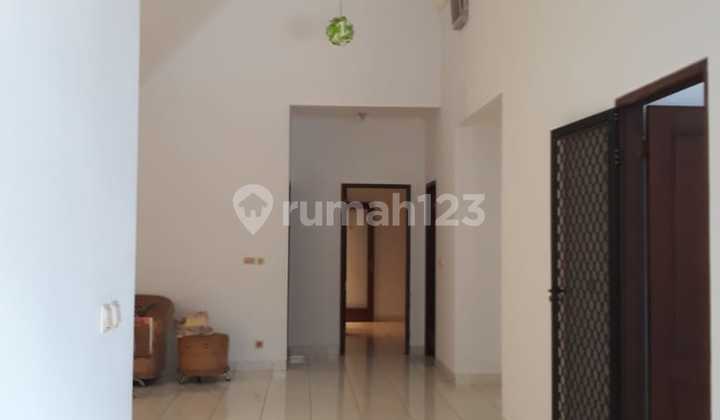 Dijual Rumah Lama Bagus Deket St. Laurensia / Binus Sutera Jelita - Alam Sutera. Byn 2