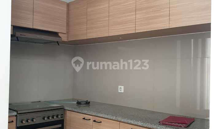 Dijual Rumah 2 Lantai Bagus di De Park Brassia Bsd. Ylefb 2