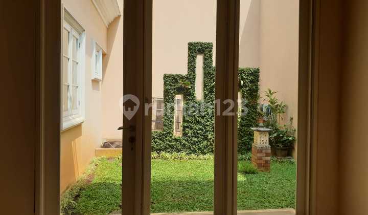 Dijual Rumah 2 lantai full furnish siap huni di Cluster Sapphire Gading Serpong - Ysefb 2