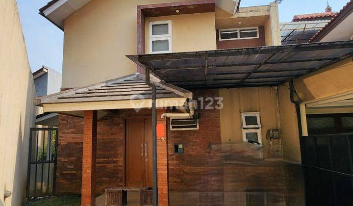 Dijual Rumah 2Lt Semi Furnish Siap Huni di Taman Parahyangan. Lva 1