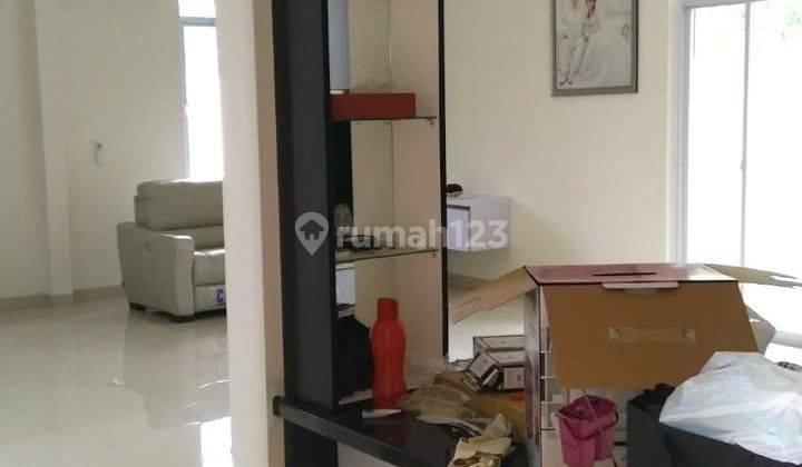 Dijual Rumah 2 Lantai Semi Furnished SHM di Taman Permata Milenium, Lippo Karawaci. Ym Efb 2