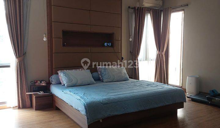 Dijual Rumah 2 Lantai Semi Furnished di Cluster Ritzone, The Icon Bsd. Atj Efgs 2