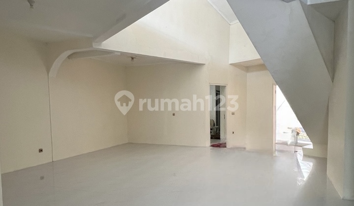 For Sale Beautiful 2-story move-in ready house in Anggrek Loka BSD - ivelefk