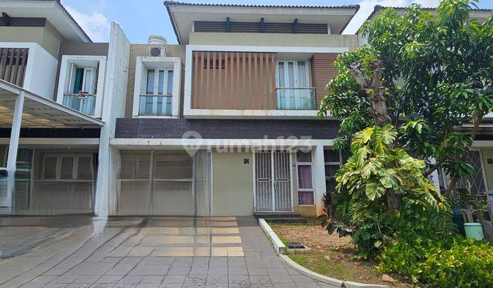 Dijual Rumah 2 Lantai Semi Furnish Siap Huni di San Lorenzo Illago. Wndefgs 1