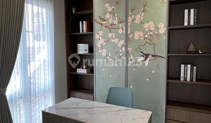 Dijual Rumah American Classic Design di Granada Alicante, Gading Serpong. Jun Efpro 2