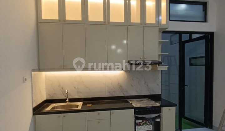 Dijual Rumah 2 lantai bagus rapih siap huni di BSD Kencana Loka, Tangerang - Viviefb 2