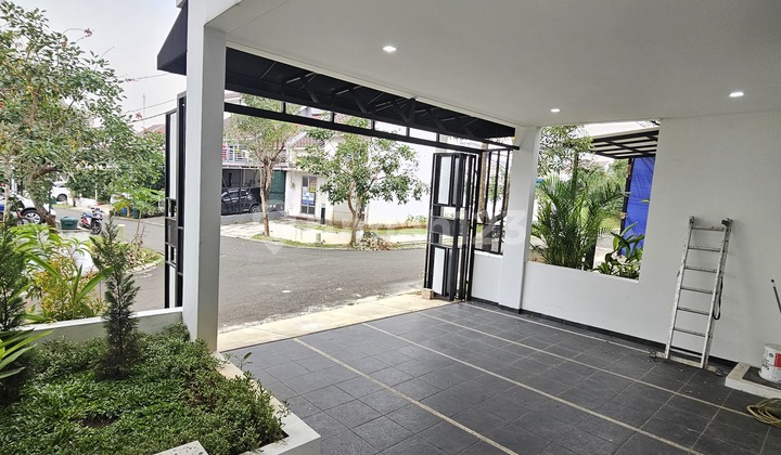 Dijual Rumah 2Lt Ada Rooftop Semi Furnish Cluster Amalfi. Ylefb 2