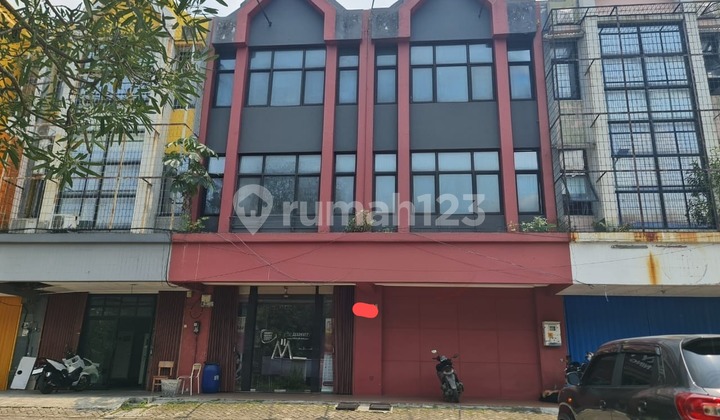 For Sale Attached Shophouse in Strategic Location Facing Main Road in Gading Serpong. BYN LVA EFAS