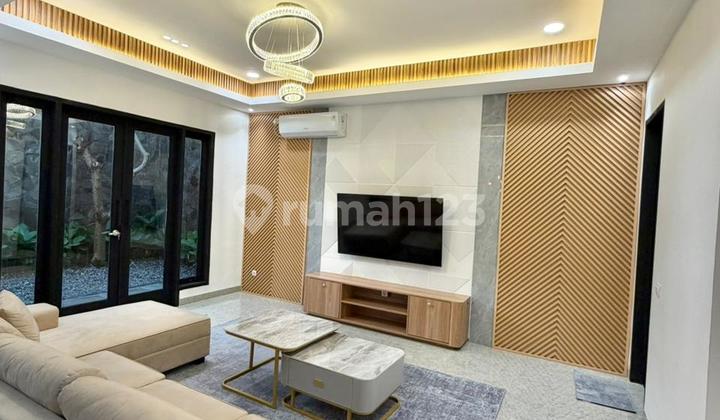 Dijual Rumah Premium Lokasi Strategis Siap Huni di Puspita Loka Bsd. Dp Efpr