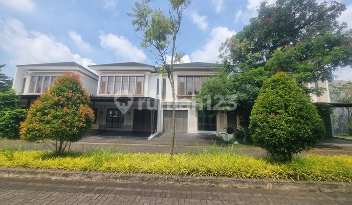 Dijual Rumah bagus rapih lokasi strategis di Green Wich BSD Cluster Luxmore - Ylefb