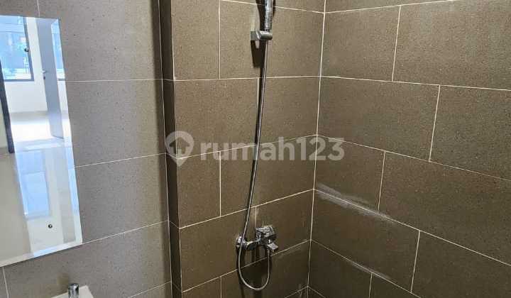 Affordable 2-Story House for Sale in Leonora Cluster, Gading Serpong. Lva 2