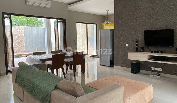 Dijual Rumah 2 Lantai Bagus di Cluster Heliconia, De Park Bsd. Ivl Efk 1