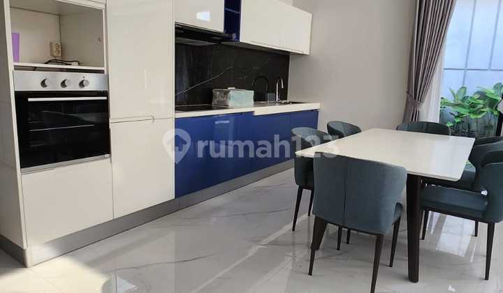 Dijual Rumah Baru Modern Tropis Semi Furnished di Taman Giri Loka Bsd Posisi Hoek. Tessaefa 2