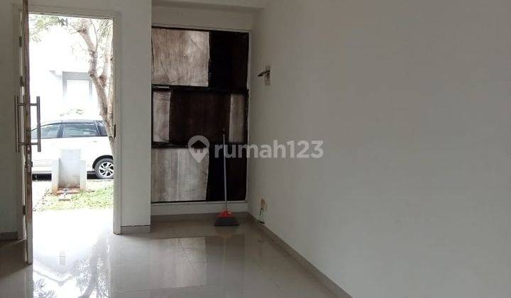 Dijual Rumah 2 Lantai Bagus Unfurnished di Cluster Bahana Adrefbw 2