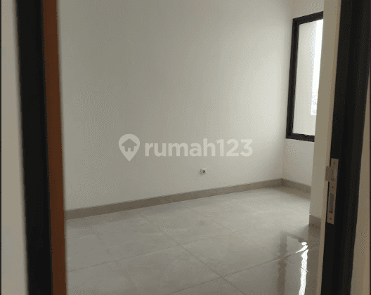 Dijual Rumah 2 Lantai Baru Unfurnished di Cluster Grand Freja, Tangerang. Atj Efgs 2