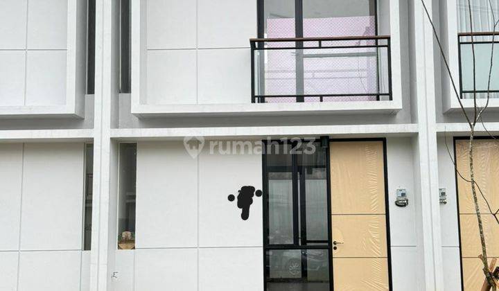 Dijual Rumah Bagus di Cendana Cove, Karawaci. Vw Efbw 1