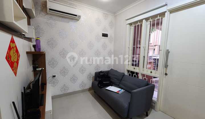 Rumah Terawat Jual Murah Tesla Gading Serpong Semi Furnish