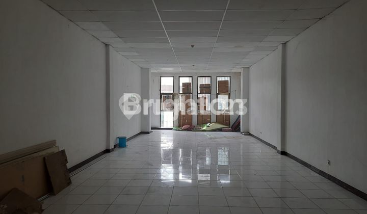 3-STORY SHOPHOUSE TANGERANG CITY