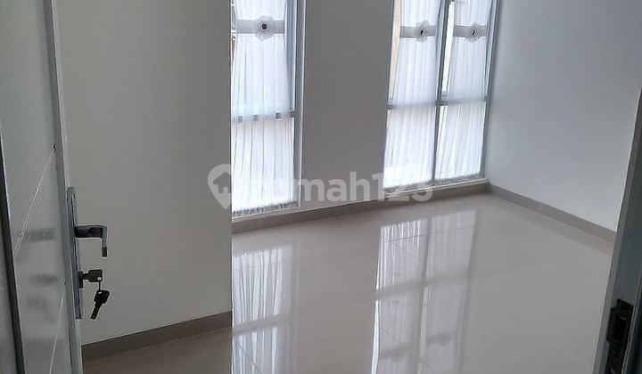 Cluster murah di Bsd , 2lantai 3kamar tidur 9