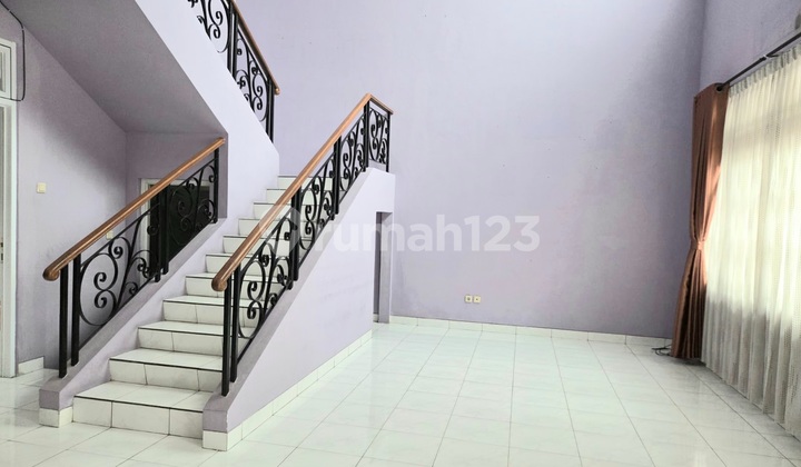 Rumah Rapih dan Bersih Dekat Akses Tol Kota Wisata Cibubur Rumah Rapih dan Bersih Dekat Akses Tol Kota Wisata Cibubur