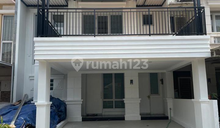 Rumah Murah Depan Taman di Kota Wisata Cibubur