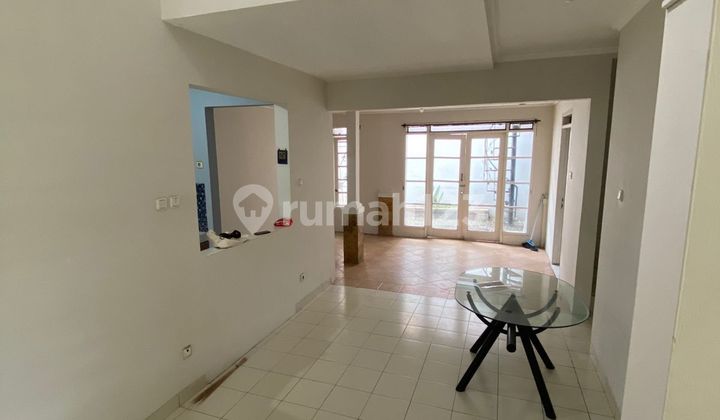 Rumah Rapih dan Bersih di Kota Wisata Cibubur 2