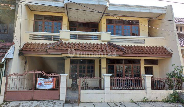 Rumah siap huni di larangan indah Tangerang  2