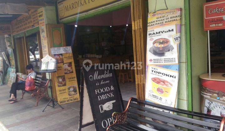 Di jual murah jln Braga Bandung, cocok buat cafe, hotel wisata kuliner,a icon kota, yg masih banyak di kunjungi turis Eropah kenangan  1