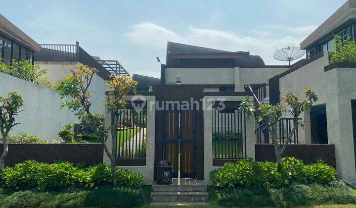 Rumah di Vimala Hills Villa & Resort Puncak Gadog
Megamendung Bogor -
Kawasan Pullman Ciawi Vimala Hills
Develop By PT.Agung Podomoro Land 2