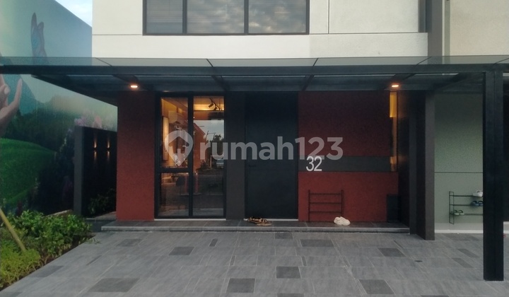 The latest Cendana Suite from Lippoland at Botanica Village Manado. The latest Cendana Suite from Lippoland at Botanica Village Manado.