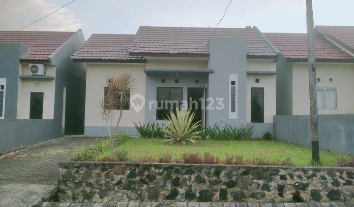 Rumah Ready di Puri Kelapa Gading Depan Kolam Renang Bonus Kitchen Set 2