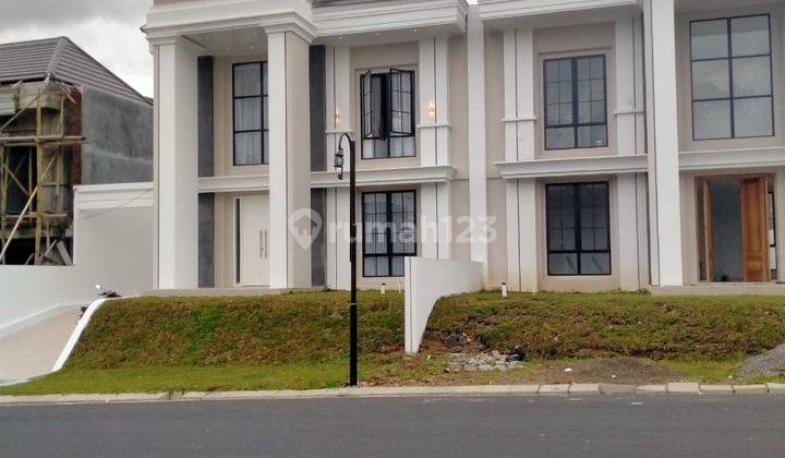 Tipe Coastal Rumah Mewah 2 lantai di jalan utama The Pacific Bay  2