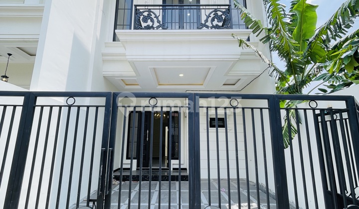 Rumah Hanya Semenit Ke Solaria Grand Depok City Di Cilodong