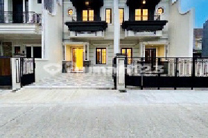 Rumah Mewah Tanah Luas Akses Puas di Gdc