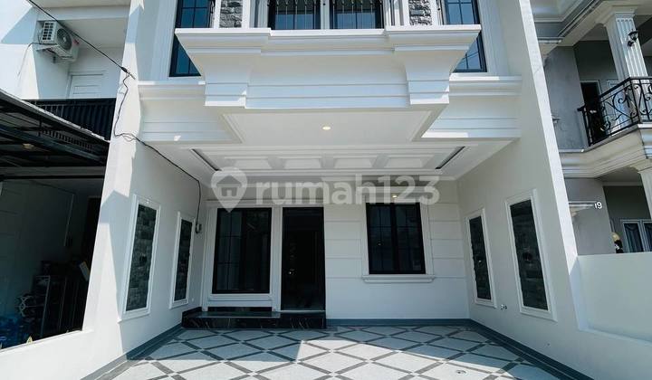 Rumah Siap Huni Di Sukmajaya Di Lewati Jalur Angkot