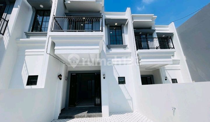 Rmah Nempel Sekolah Al Azhar Gdc Di Cilodong 1