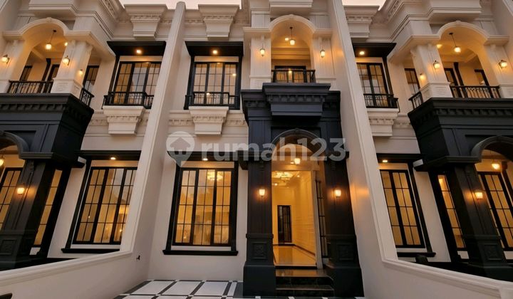 Rumah Klasik Luxury Mewah Dekat Stasiun Depok Di Cilodong