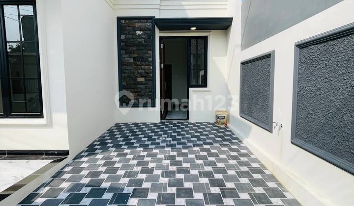 Rumah Mewah 1 Lantai Dekat Gdc di Apit 3 Stasiun Rumah Mewah 1 Lantai Dekat Gdc di Apit 3 Stasiun