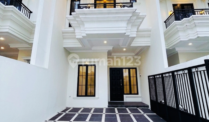 Rumah Tanah Luas Masih Ada Backyardnya Dekat Rs dan Gdc