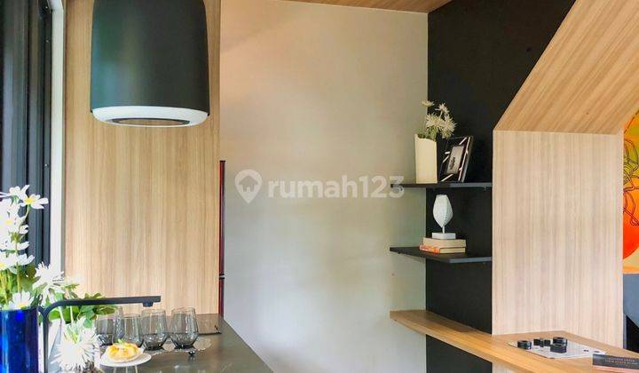 Dijual Rumah 2 Lantai Promo Furnished + Elektronik, Pindah Tinggal Bawa Koper Rumah 2