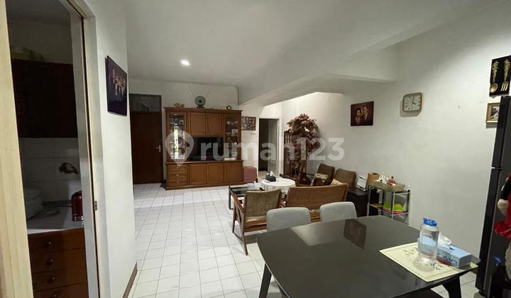 Puri Indah Beautiful House North Facing Area 152 M